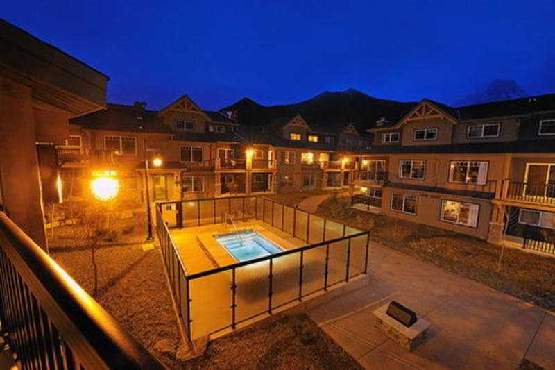 Copperstone Resort By Clique Canmore Eksteriør bilde