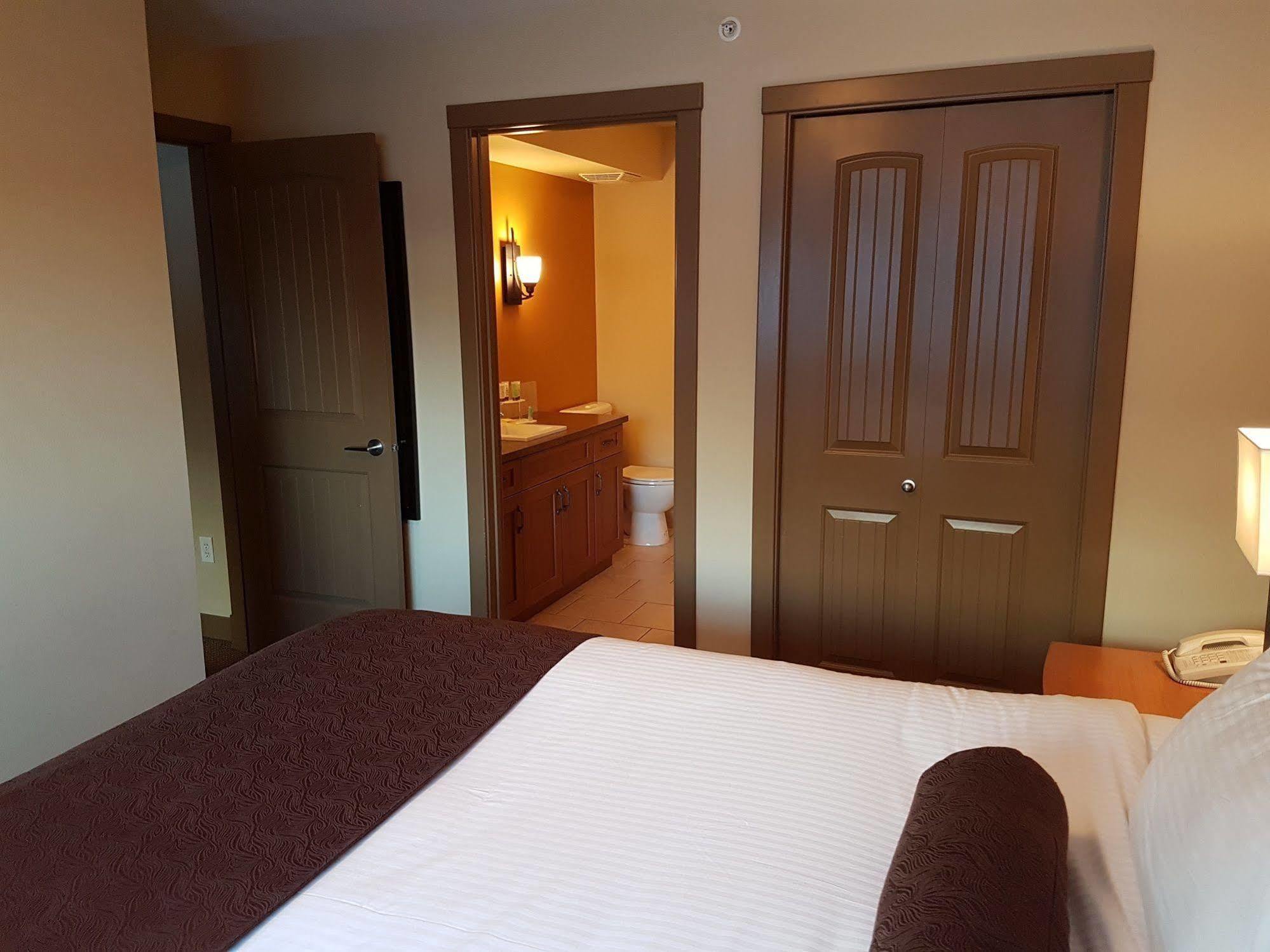 Copperstone Resort By Clique Canmore Eksteriør bilde