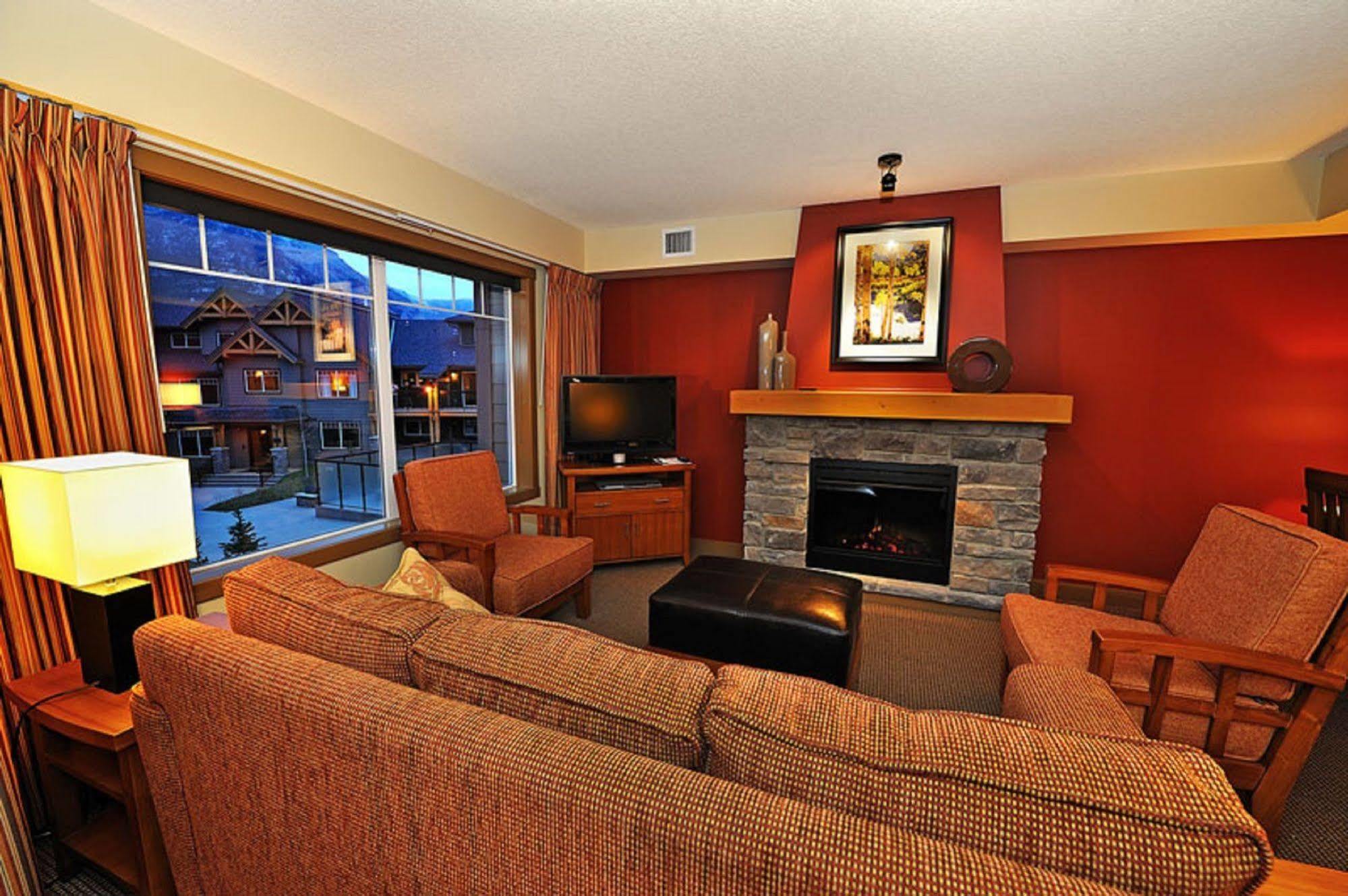 Copperstone Resort By Clique Canmore Eksteriør bilde